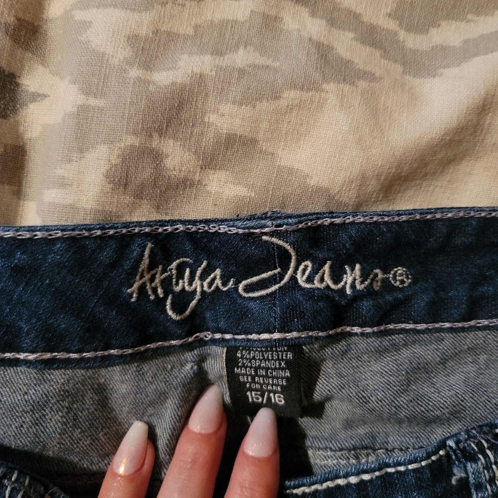 Anya Jeans